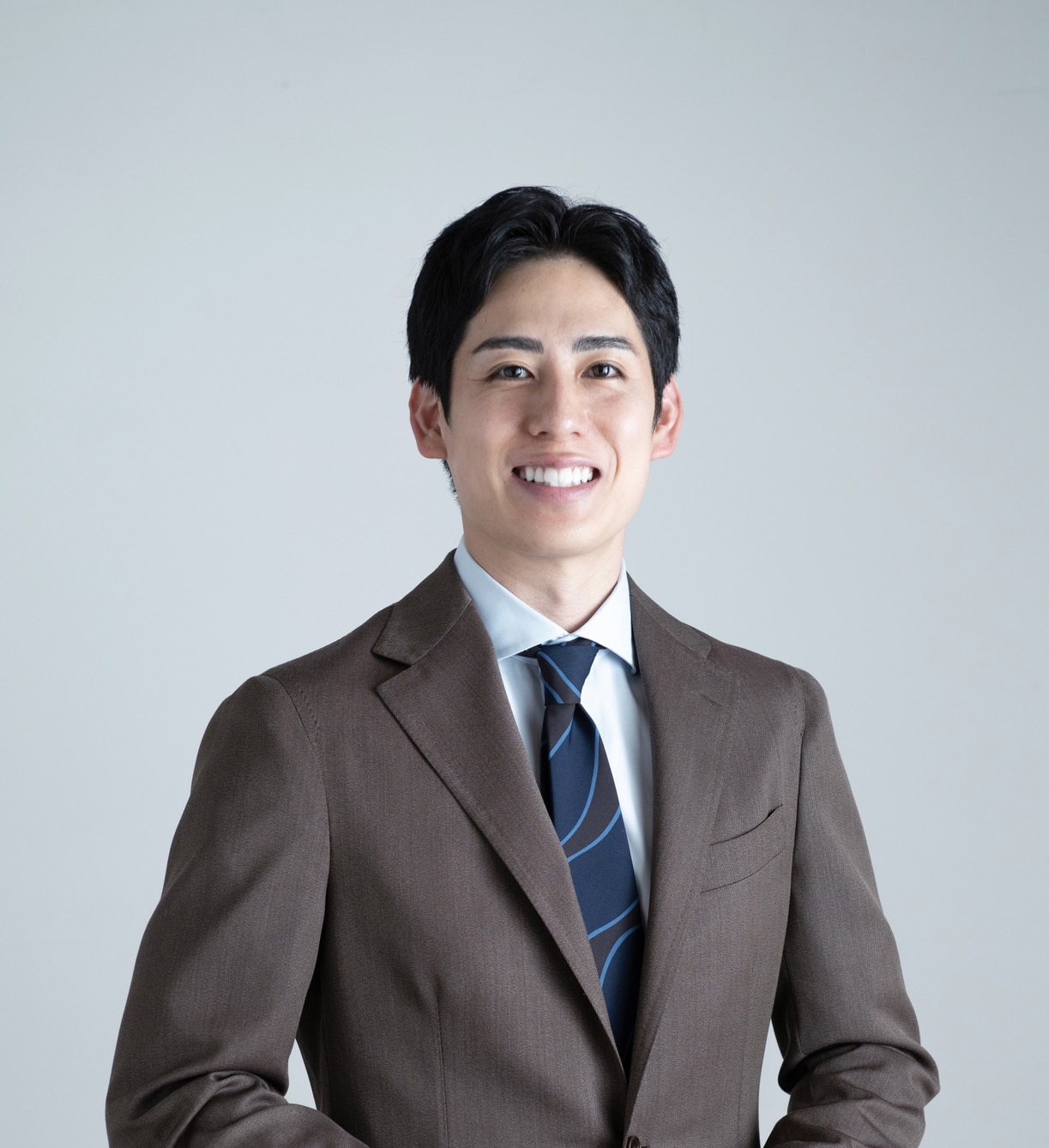 代表 小林